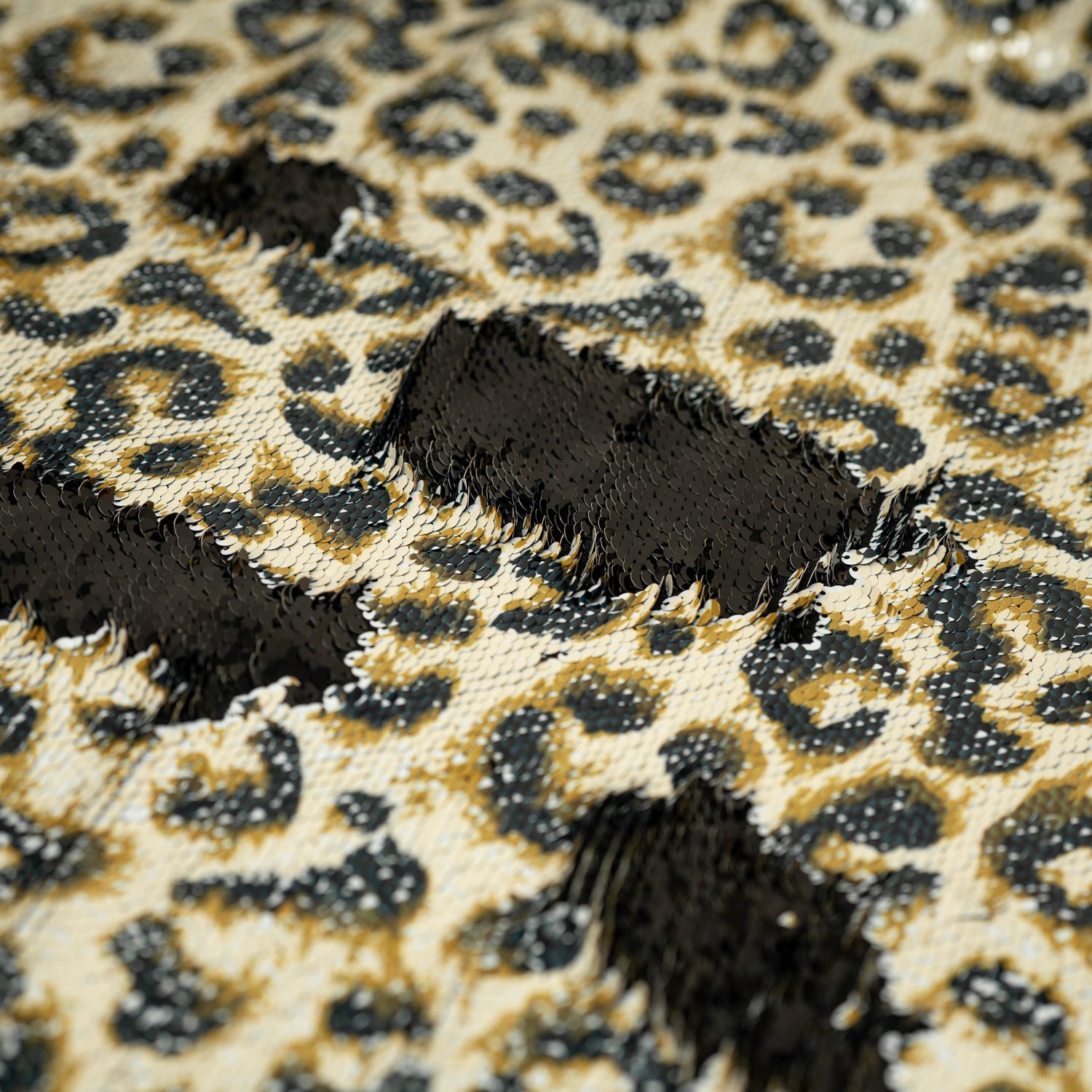 Cheetah Printed Flip Sequin on Spandex Fabric | CDW