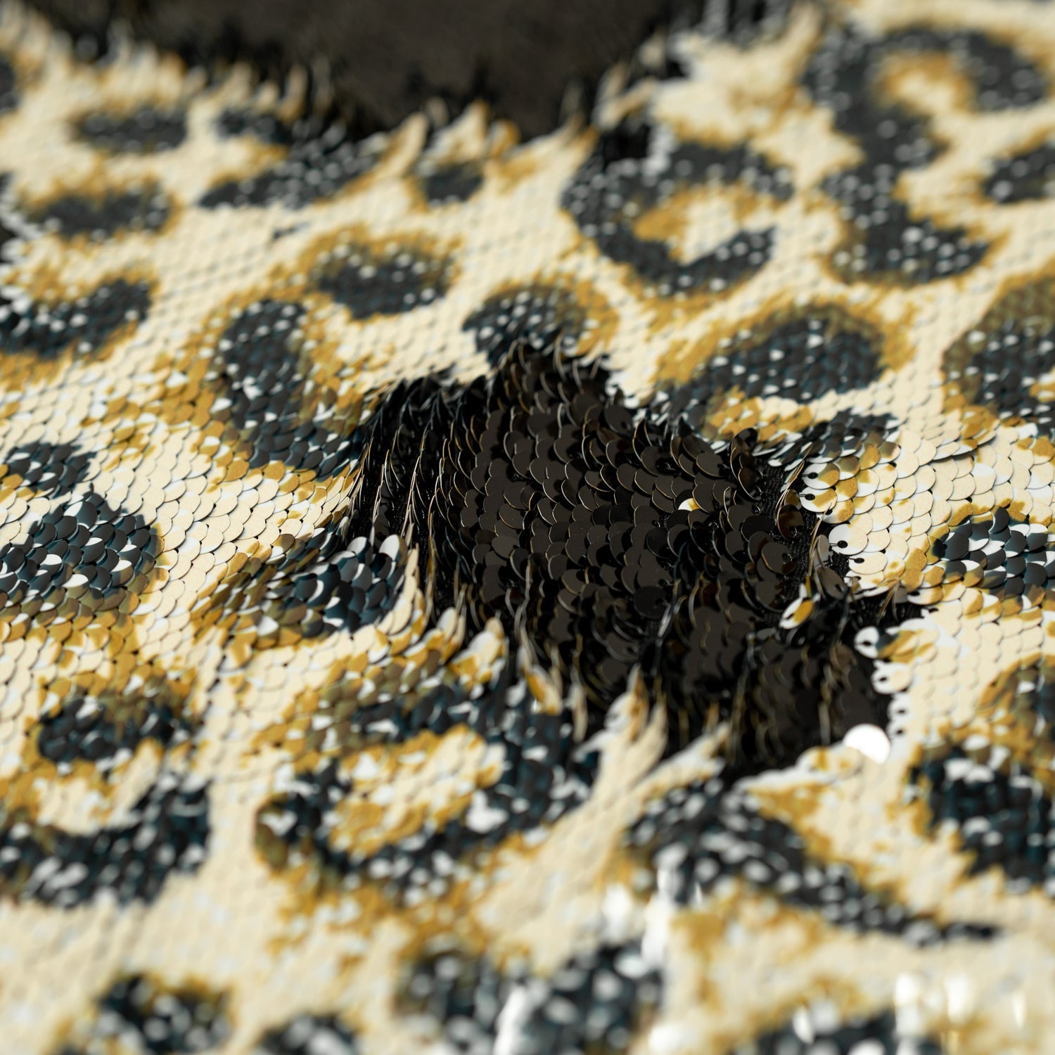 Cheetah Printed Flip Sequin on Spandex Fabric | CDW