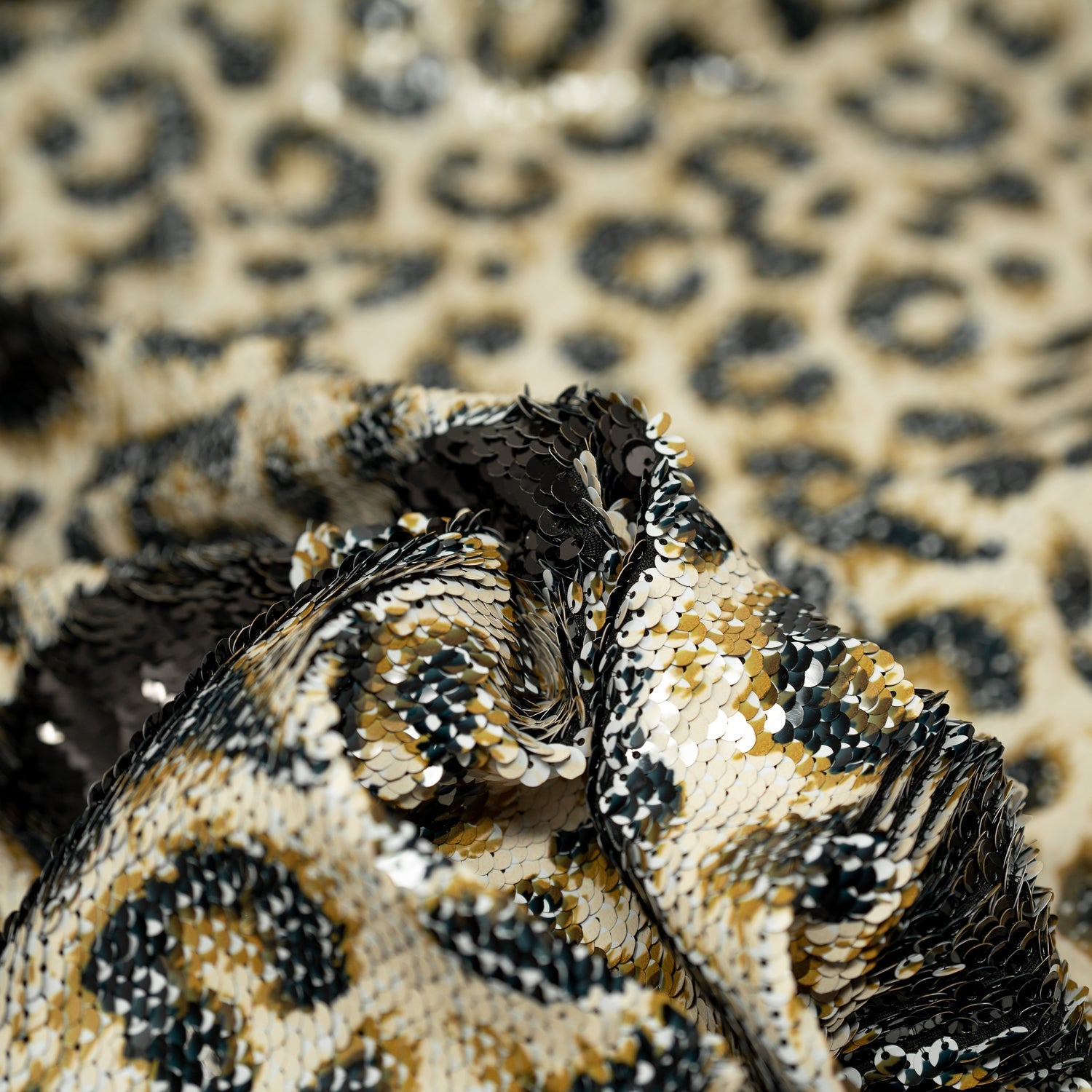 Cheetah Printed Flip Sequin on Spandex Fabric | CDW