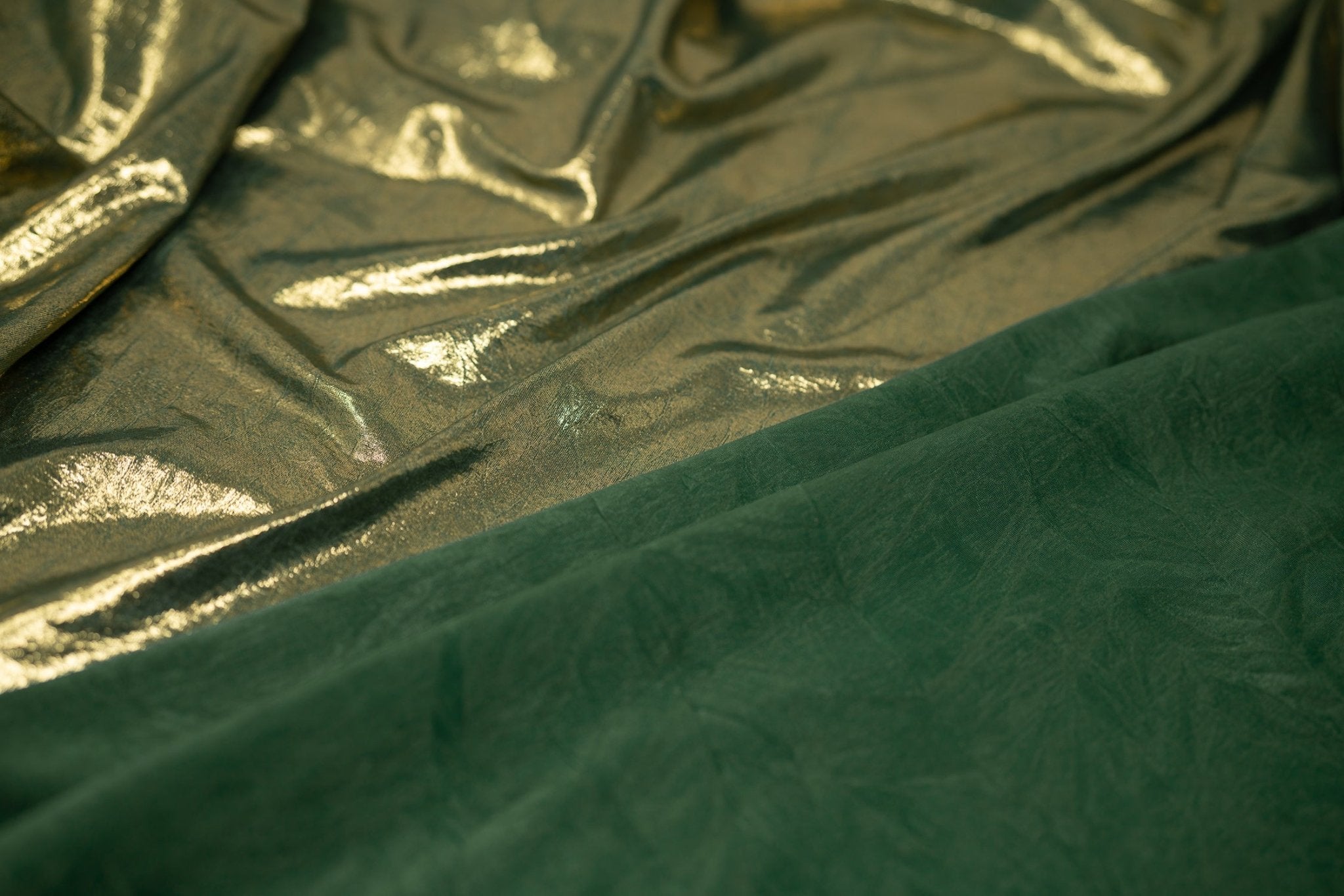 Claudette Creased Foiled Spandex Fabric | CDW