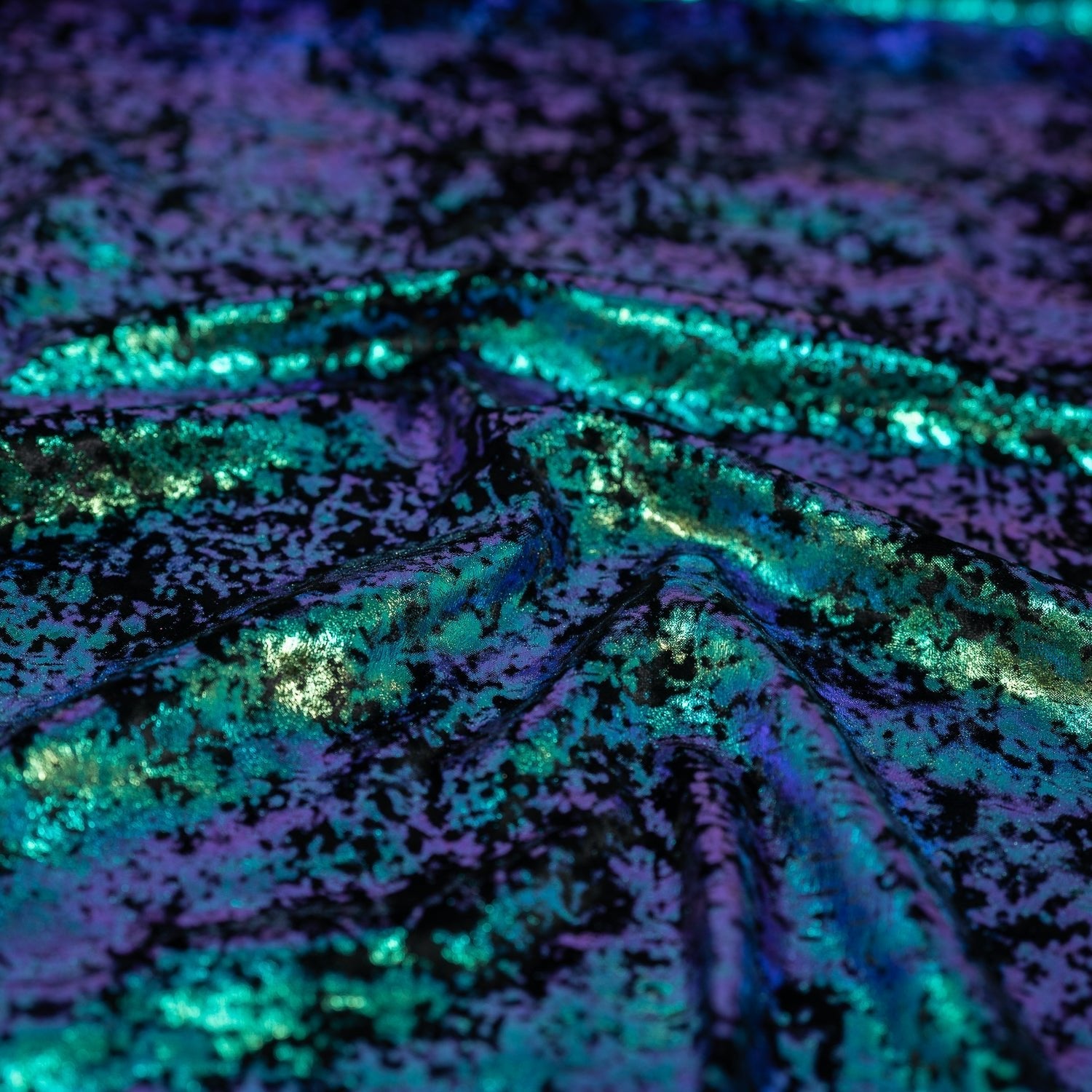 Gilded Stretch Velvet Fabric | CDW