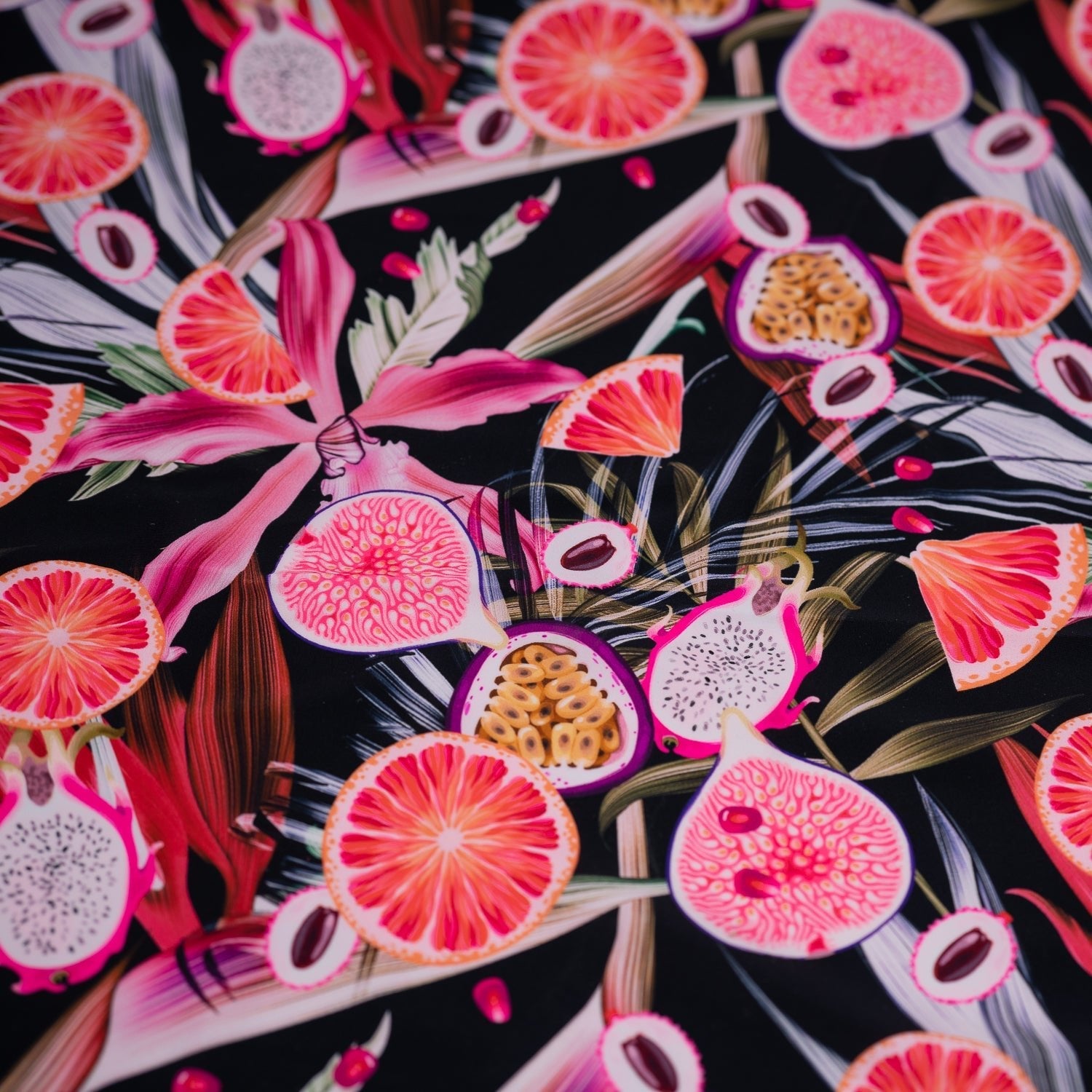 Exotic Sliced Fruited Printed Spandex Fabric | CDW
