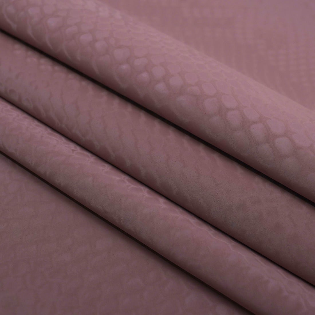 Serpent Polyester spandex Slick Vinyl Fabric | CDW