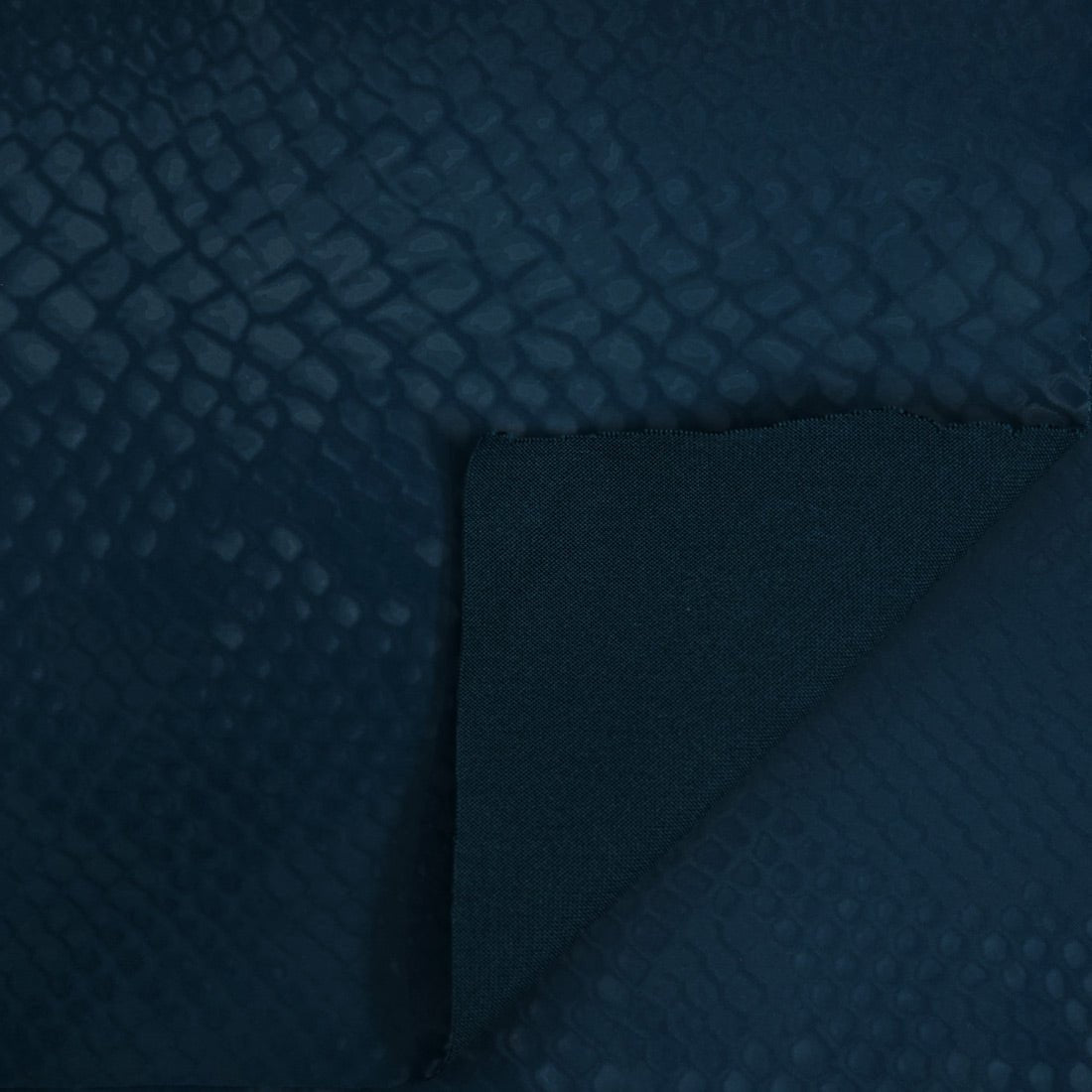 Serpent Polyester spandex Slick Vinyl Fabric | CDW